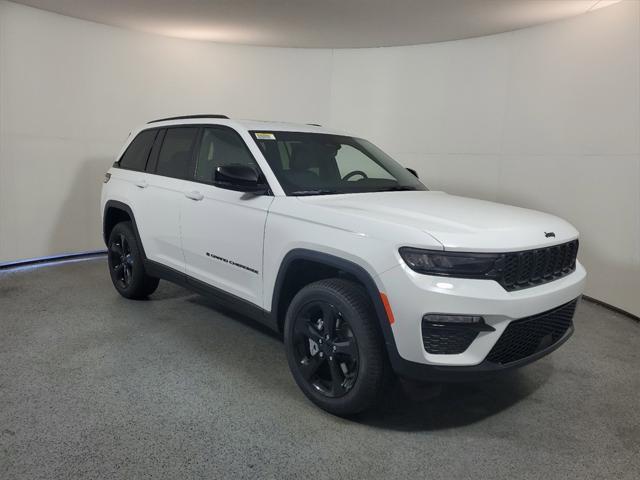 new 2025 Jeep Grand Cherokee car, priced at $45,818