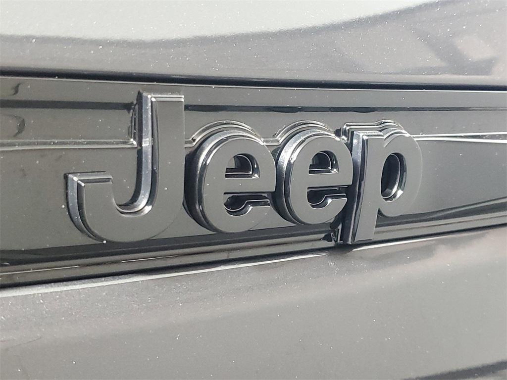 new 2025 Jeep Grand Cherokee car, priced at $44,481