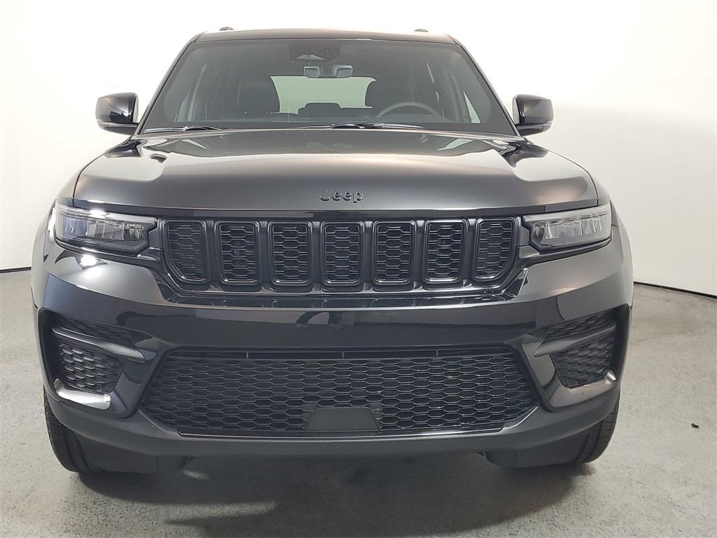 new 2025 Jeep Grand Cherokee car, priced at $42,725
