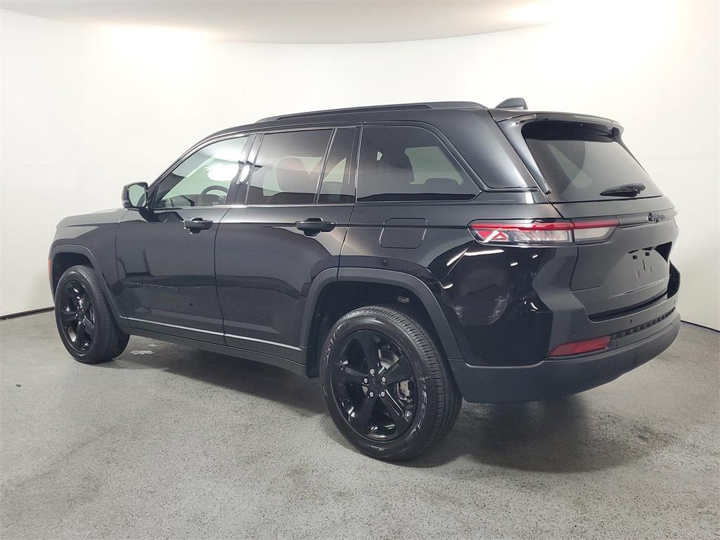 new 2025 Jeep Grand Cherokee car, priced at $42,725