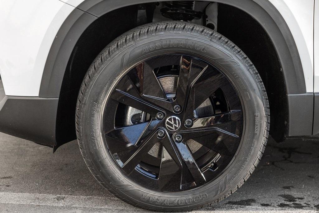 new 2025 Volkswagen Taos car, priced at $31,483