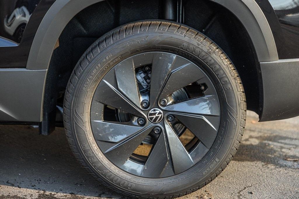new 2025 Volkswagen Taos car, priced at $26,716