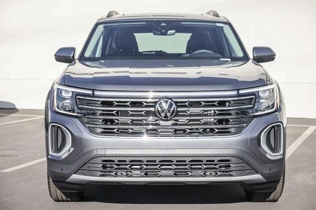 new 2025 Volkswagen Atlas car, priced at $44,601