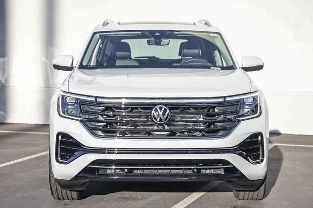 new 2025 Volkswagen Atlas car, priced at $55,394