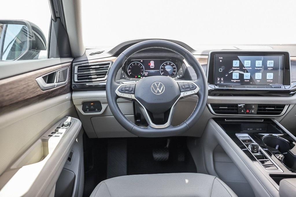 new 2025 Volkswagen Atlas car, priced at $54,199