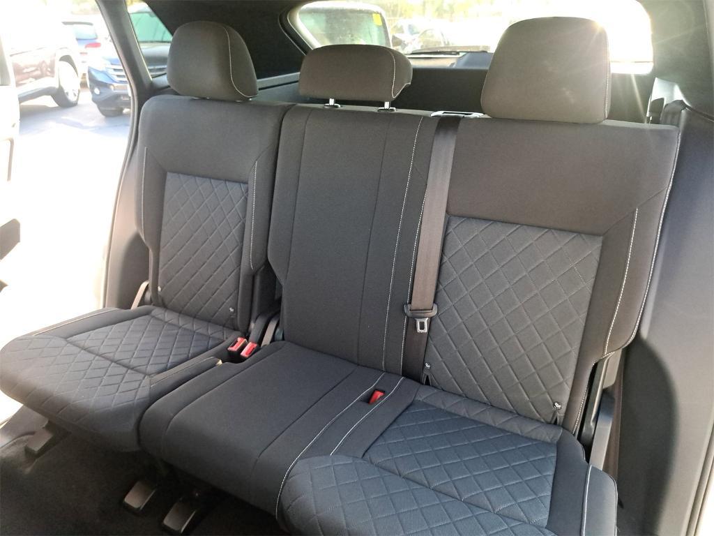 used 2021 Volkswagen Atlas Cross Sport car, priced at $18,500