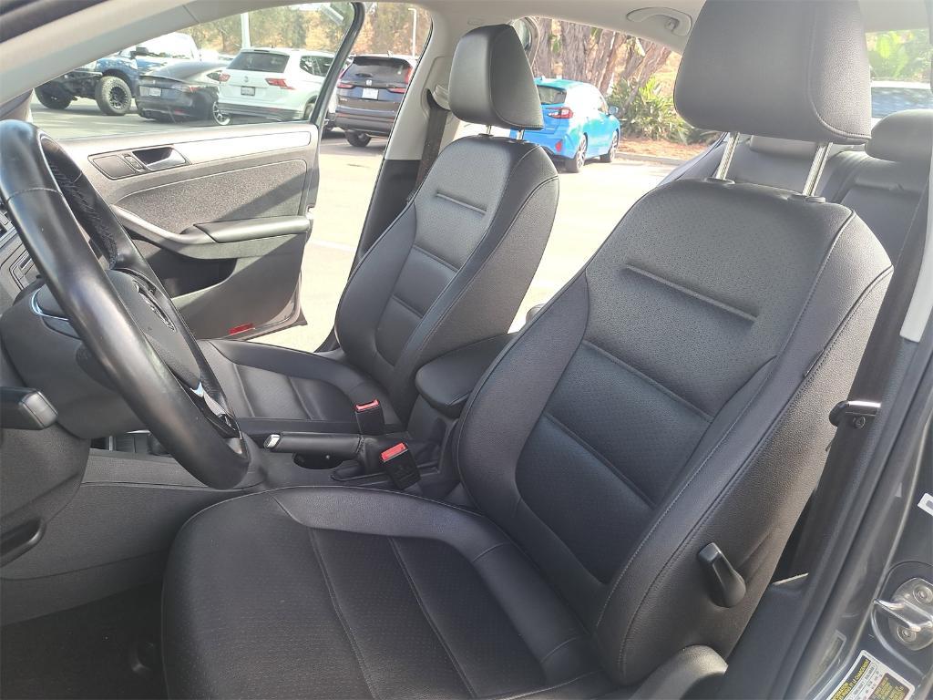 used 2017 Volkswagen Jetta car, priced at $12,990