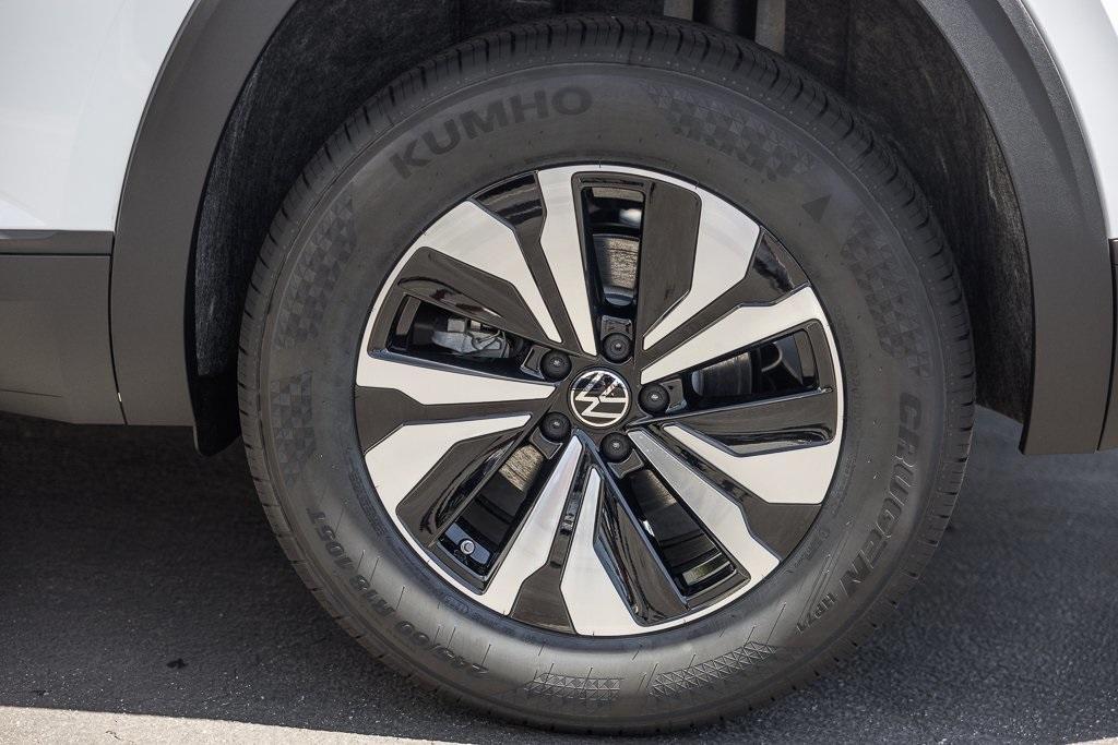 new 2025 Volkswagen Atlas Cross Sport car, priced at $37,611