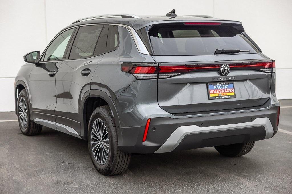 new 2025 Volkswagen Tiguan car, priced at $30,770