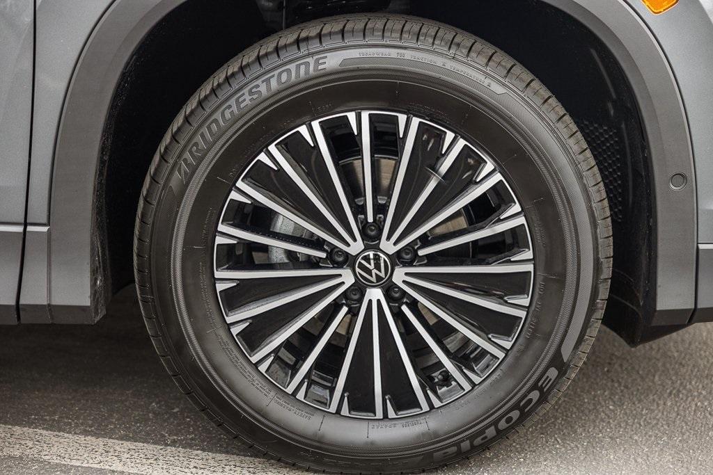 new 2025 Volkswagen Tiguan car, priced at $30,770
