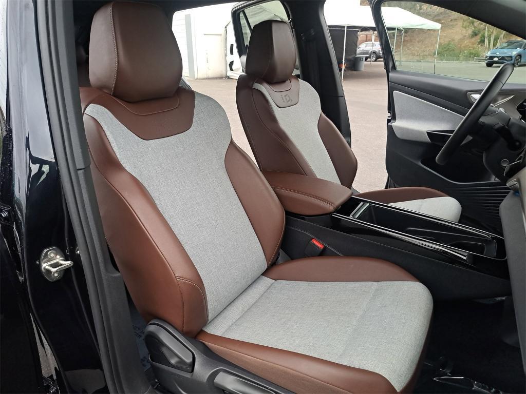 used 2023 Volkswagen ID.4 car, priced at $24,990