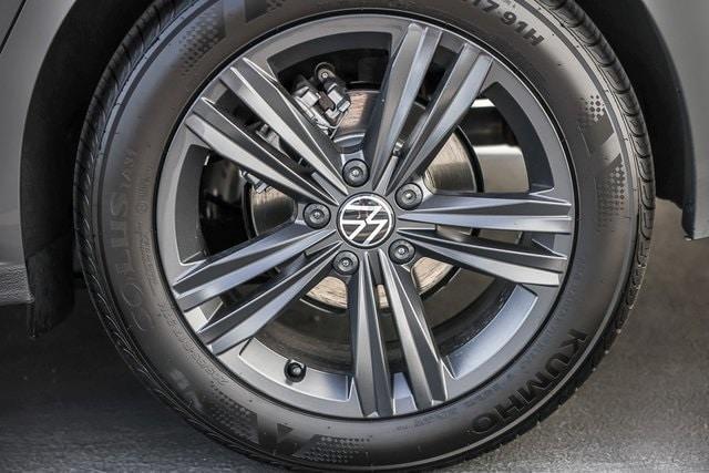 new 2024 Volkswagen Jetta car, priced at $27,253