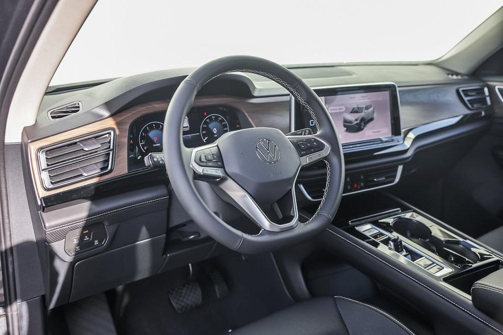 new 2026 Volkswagen Atlas car, priced at $48,624