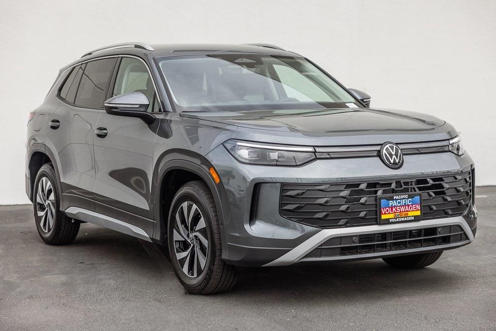 new 2025 Volkswagen Tiguan car, priced at $31,030