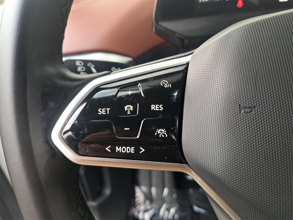 used 2021 Volkswagen ID.4 car, priced at $26,990