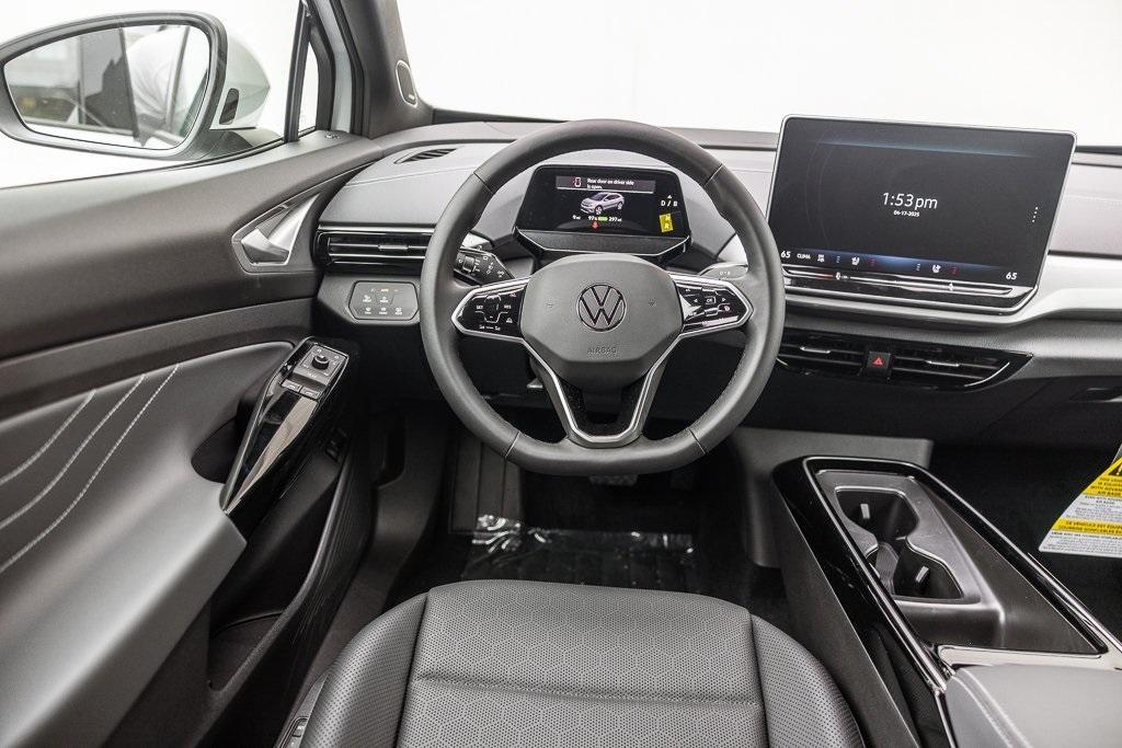 new 2025 Volkswagen ID.4 car, priced at $55,236