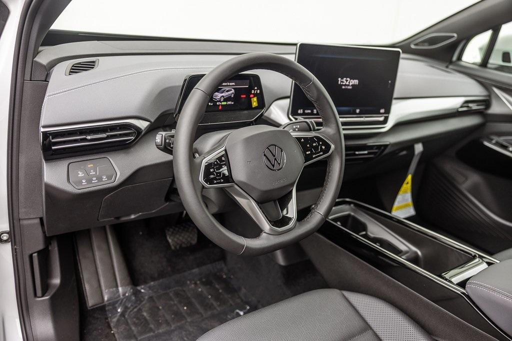 new 2025 Volkswagen ID.4 car, priced at $55,236