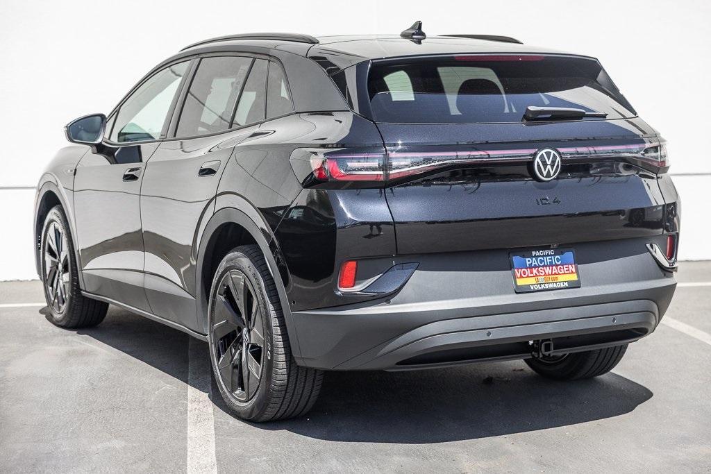 new 2025 Volkswagen ID.4 car, priced at $47,471
