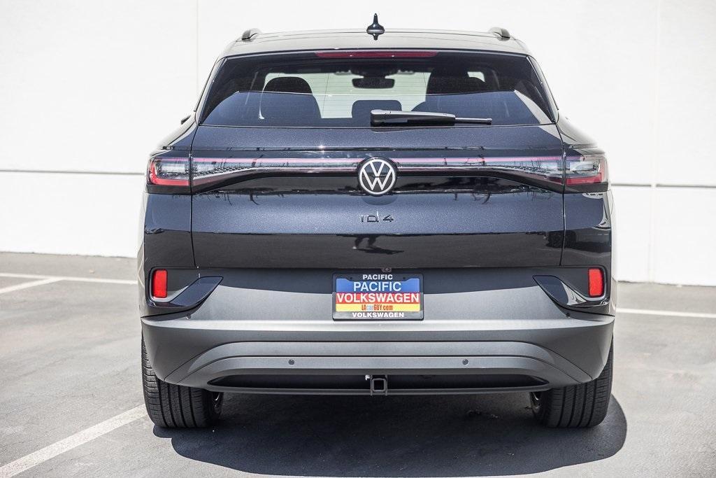 new 2025 Volkswagen ID.4 car, priced at $47,471