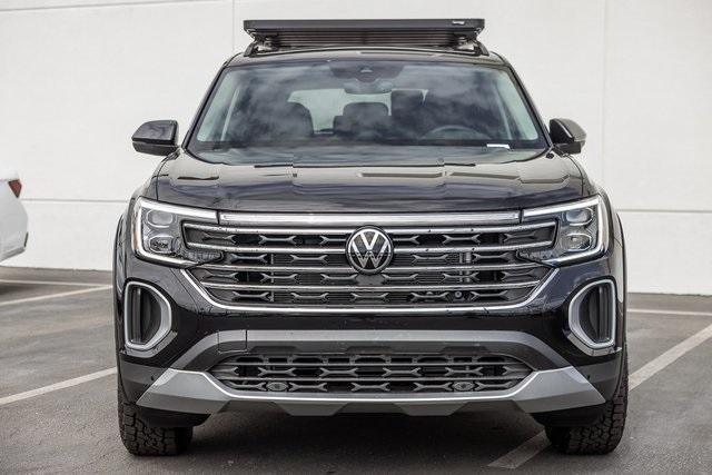 new 2024 Volkswagen Atlas car, priced at $38,581