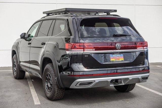 new 2024 Volkswagen Atlas car, priced at $38,581