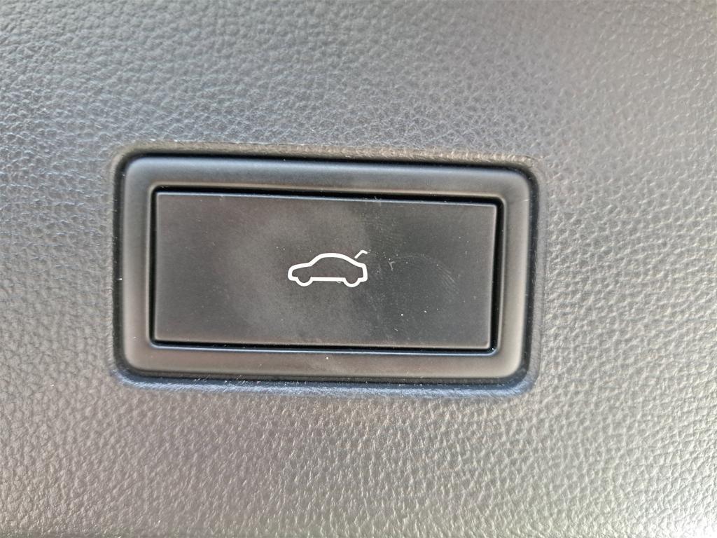 used 2022 Volkswagen Atlas car, priced at $25,500