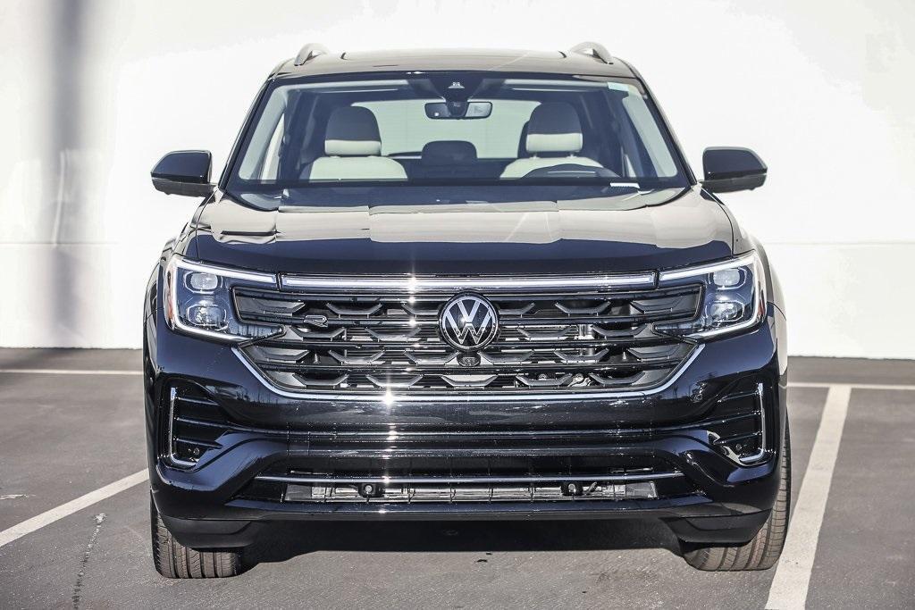 new 2025 Volkswagen Atlas car, priced at $52,581