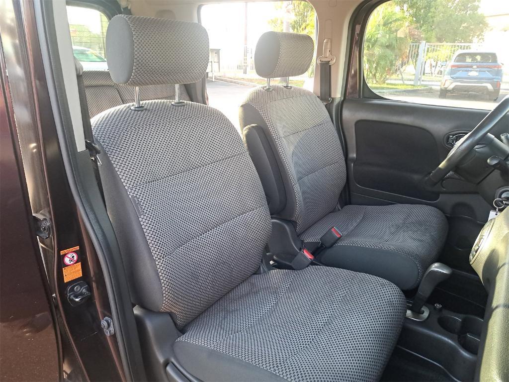 used 2009 Nissan Cube car, priced at $5,900