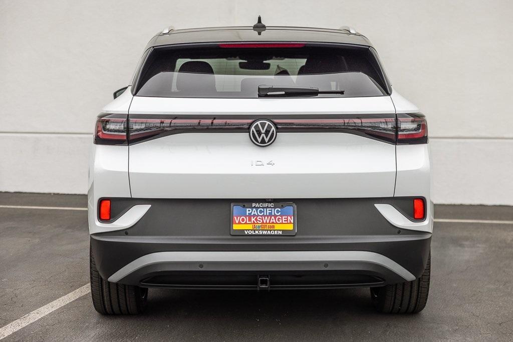 new 2025 Volkswagen ID.4 car, priced at $51,621