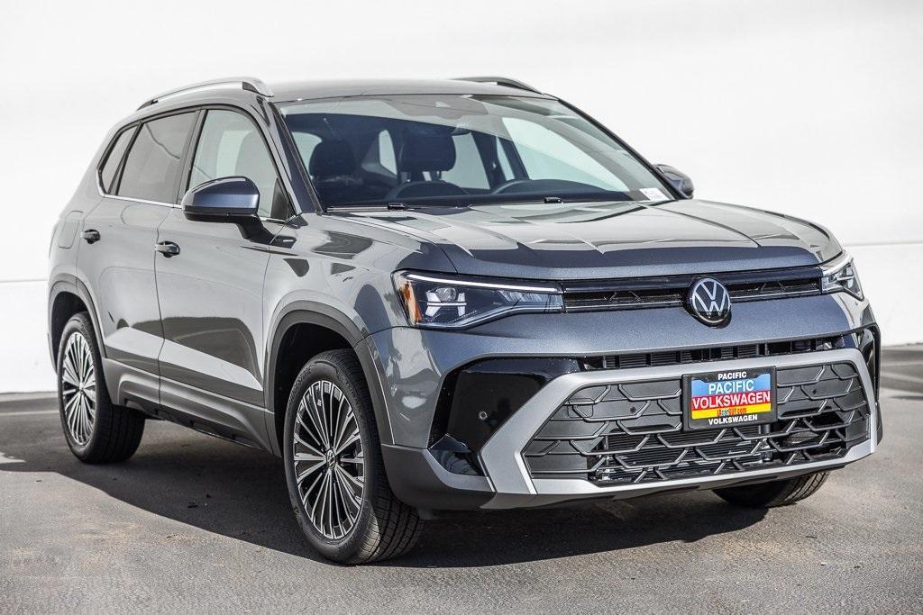 new 2025 Volkswagen Taos car, priced at $31,088