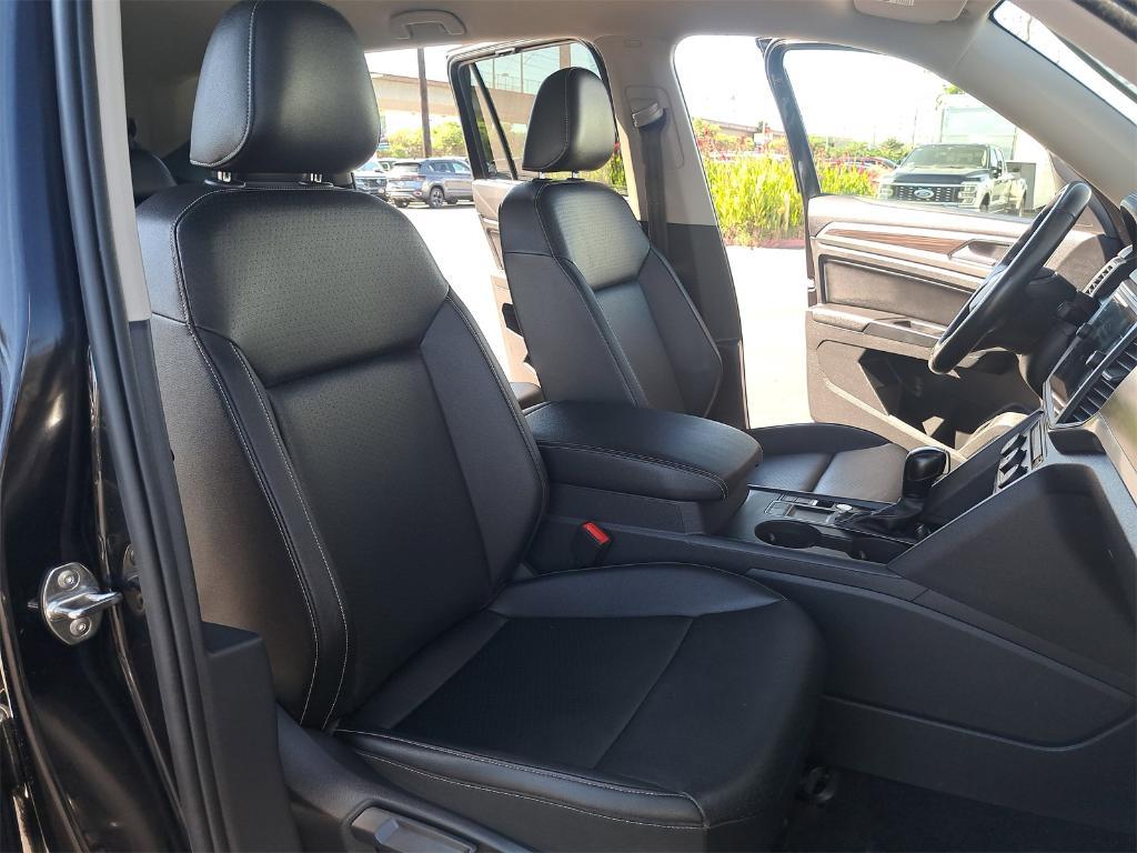 used 2021 Volkswagen Atlas car, priced at $21,500