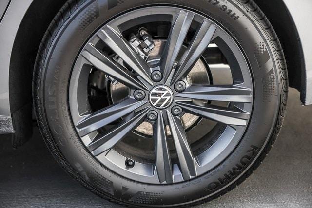new 2024 Volkswagen Jetta car, priced at $27,253
