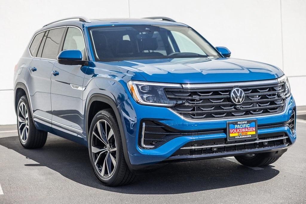 new 2025 Volkswagen Atlas car, priced at $54,266