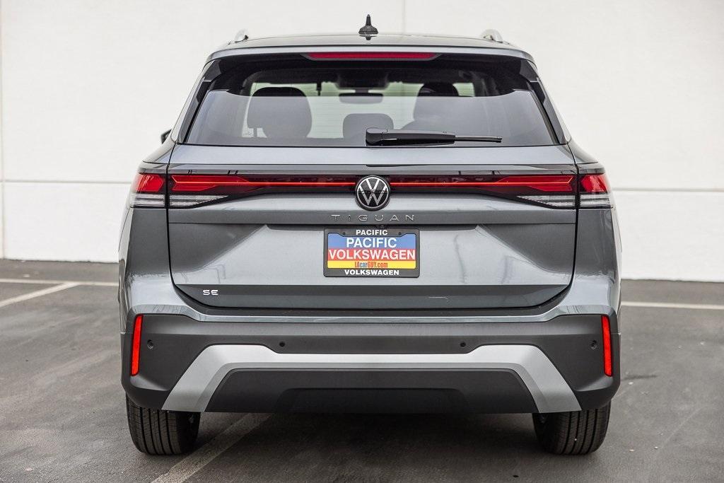 new 2025 Volkswagen Tiguan car, priced at $33,683