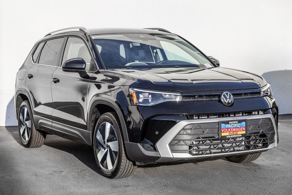new 2025 Volkswagen Taos car, priced at $32,356