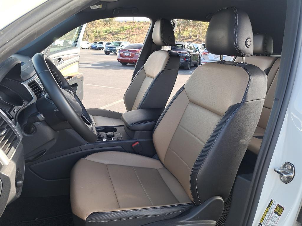 used 2021 Volkswagen Atlas Cross Sport car, priced at $28,000