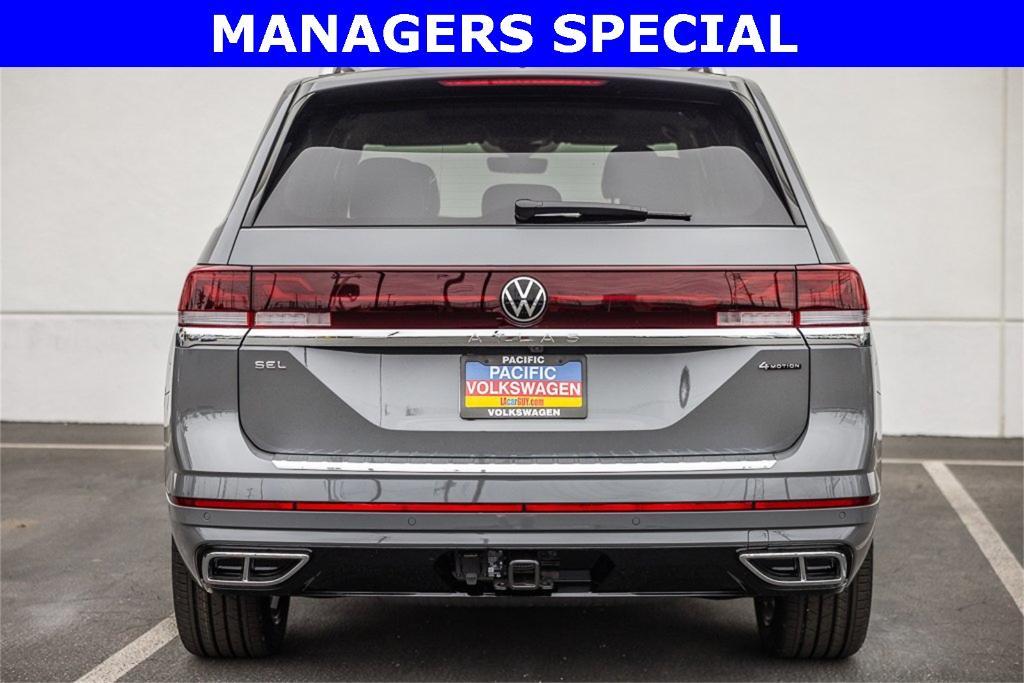 new 2025 Volkswagen Atlas car, priced at $52,664