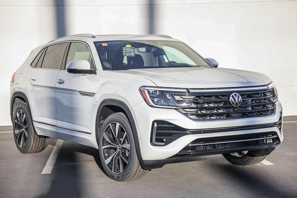 new 2025 Volkswagen Atlas Cross Sport car, priced at $53,701