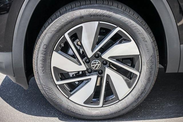 new 2025 Volkswagen Atlas car, priced at $45,029