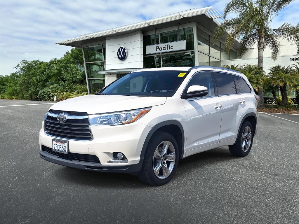 used 2014 Toyota Highlander car, priced at $21,480
