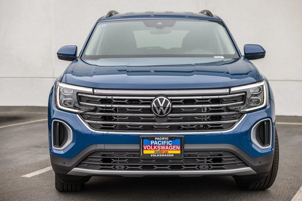 new 2025 Volkswagen Atlas car, priced at $43,702