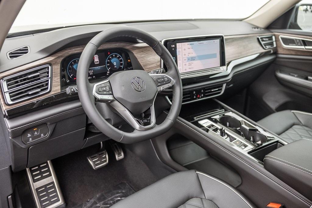 new 2025 Volkswagen Atlas car, priced at $56,394