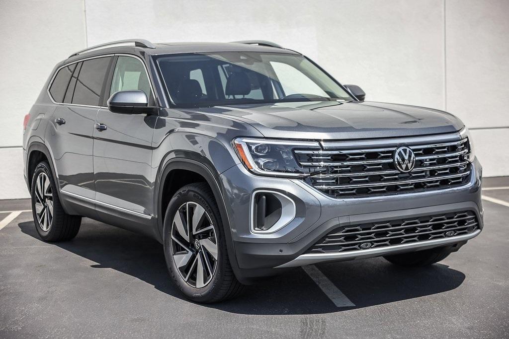 new 2025 Volkswagen Atlas car, priced at $50,289