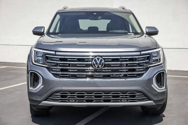 new 2024 Volkswagen Atlas car, priced at $45,981