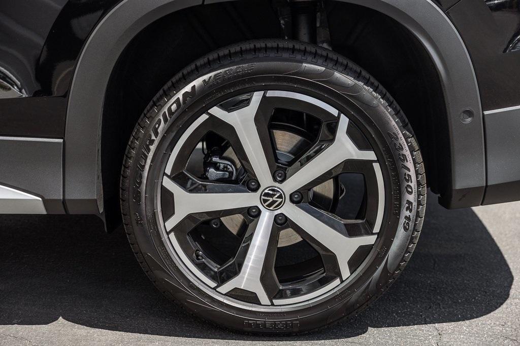 new 2025 Volkswagen Tiguan car, priced at $35,627