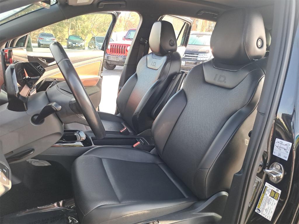 used 2021 Volkswagen ID.4 car, priced at $17,990
