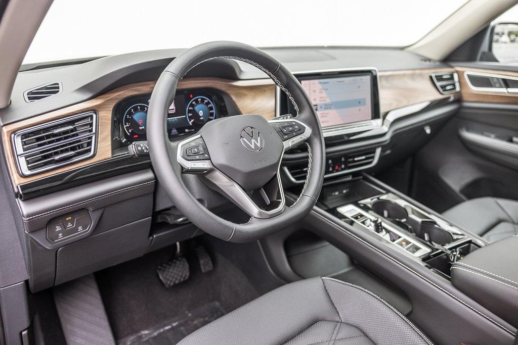 new 2025 Volkswagen Atlas car, priced at $42,811