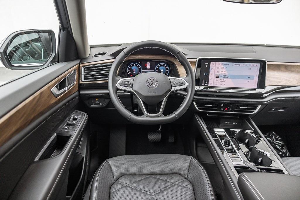 new 2025 Volkswagen Atlas car, priced at $42,811