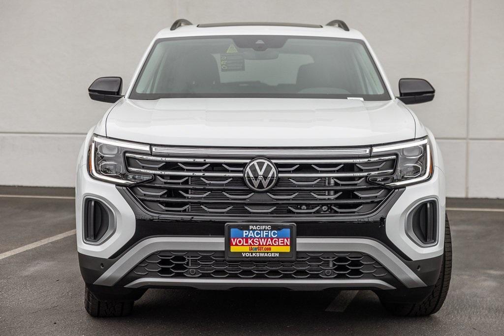 new 2025 Volkswagen Atlas car, priced at $47,754