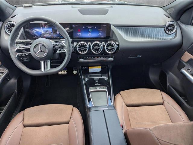 new 2025 Mercedes-Benz GLA 250 car, priced at $51,960